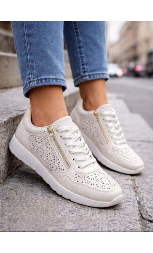 Naiste vabaajajalanõud 39-43